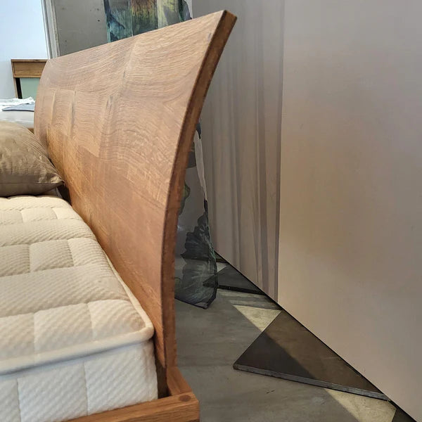 Holzmanufaktur Massivholzbett PADIO Bow XL Wildeiche 180x200cm