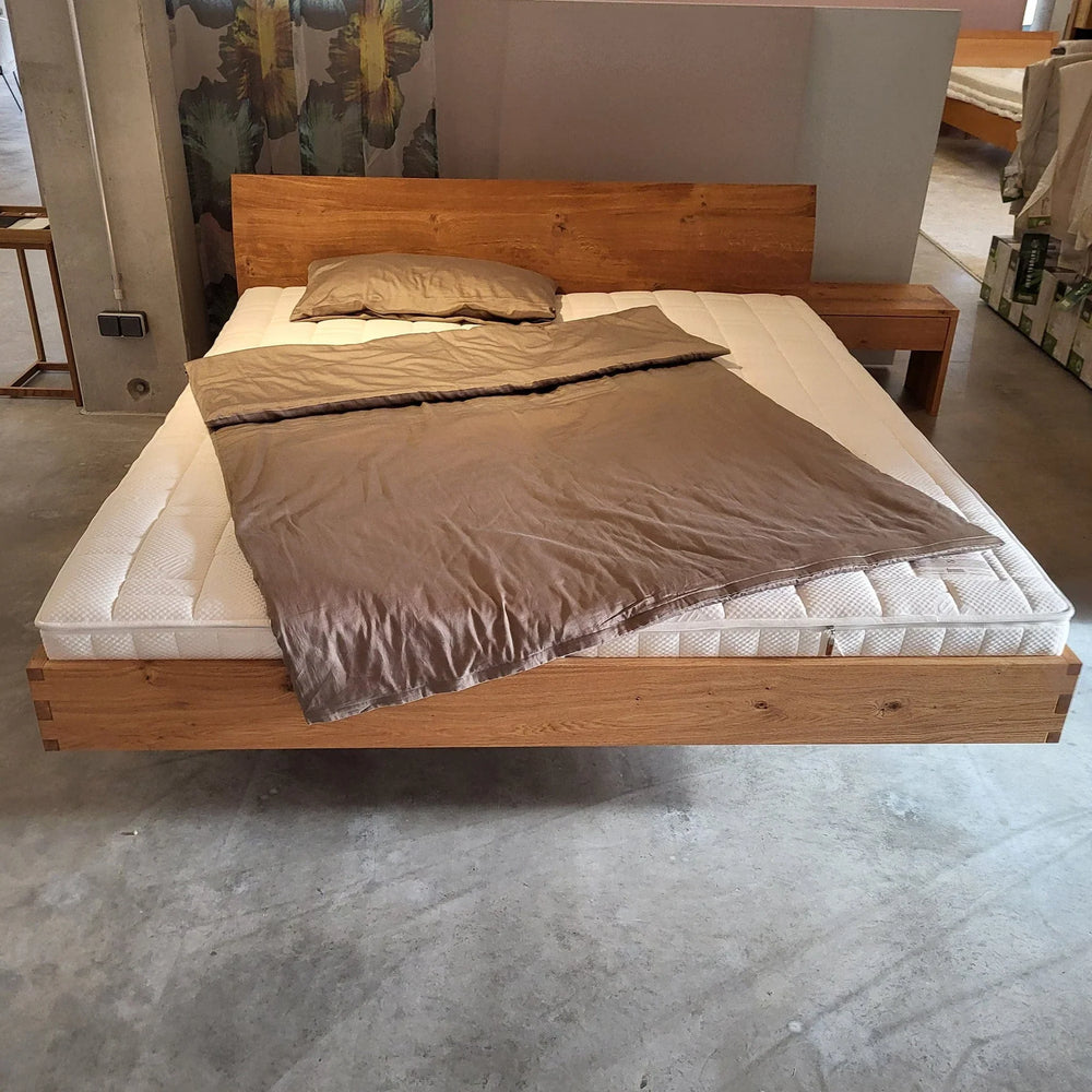 Holzmanufaktur Massivholzbett PADIO BOW XL Wildeiche 180x200cm -doppelt