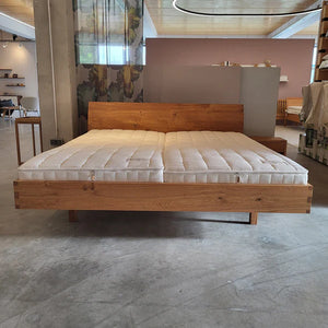 Holzmanufaktur Massivholzbett PADIO Bow XL Wildeiche 180x200cm