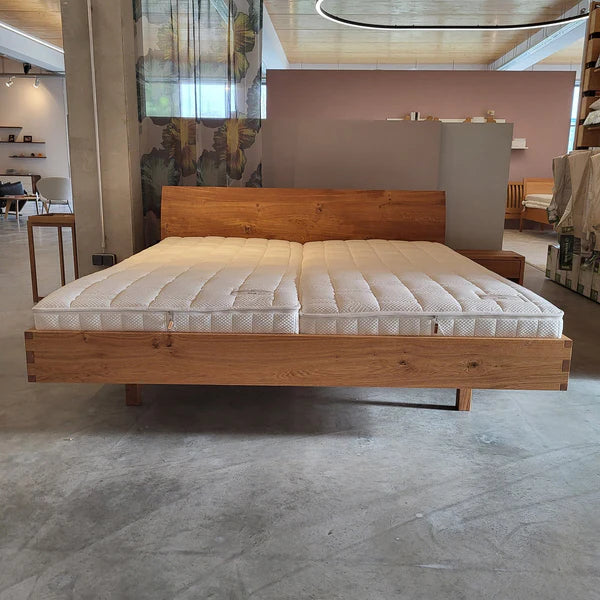 Holzmanufaktur Massivholzbett PADIO Bow XL Wildeiche 180x200cm