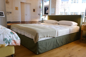 Schramm Boxspring Bett Purebeds ELL im Stoff CLARA Stone