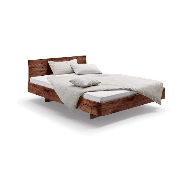 Holzmanufaktur Massivholzbett COM:CI XL Wildnuss 180x200cm Holzkufen