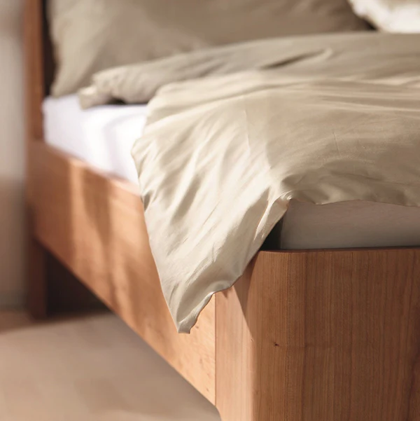 Holzmanufaktur Massivholzbett GIRO Kernbuche 180x200cm -doppelt